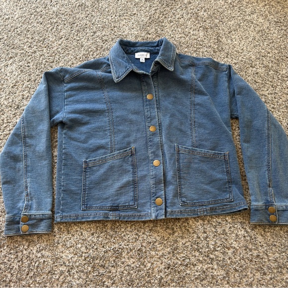 Evereve Jackets & Blazers - Evereve Soft/Faux Denim Jacket - size medium
